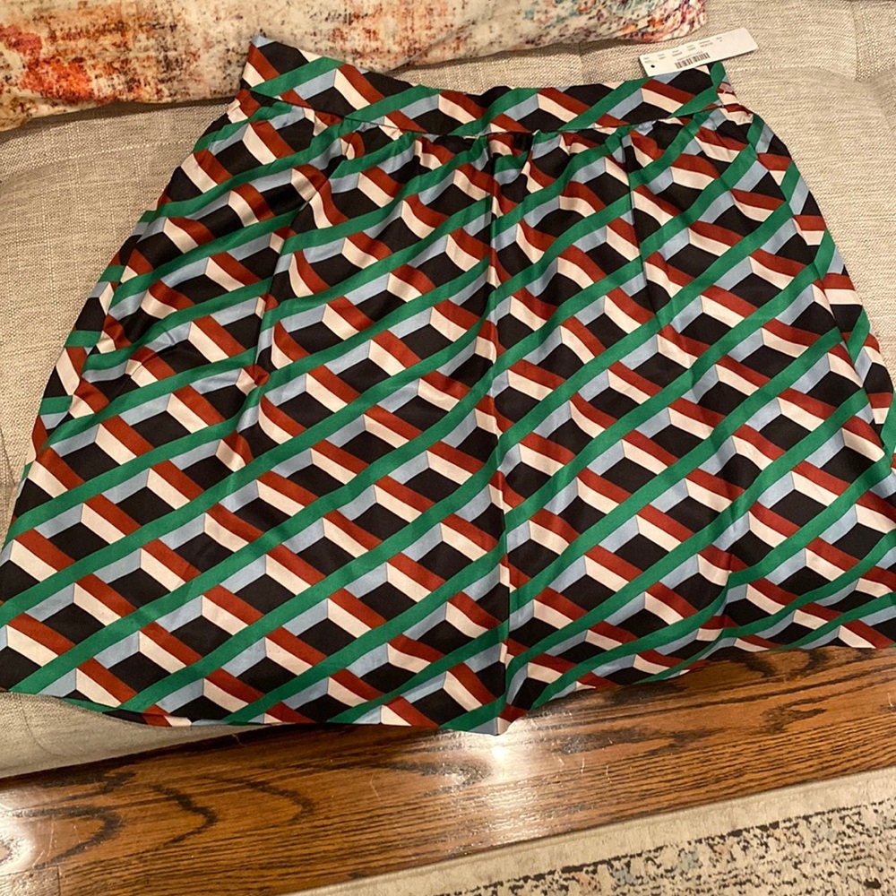 Gorgeous JCrew 100% Silk Skirt in Size 4